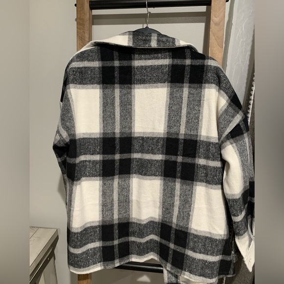 NWOT Womens Shacket - Picture 6 of 6